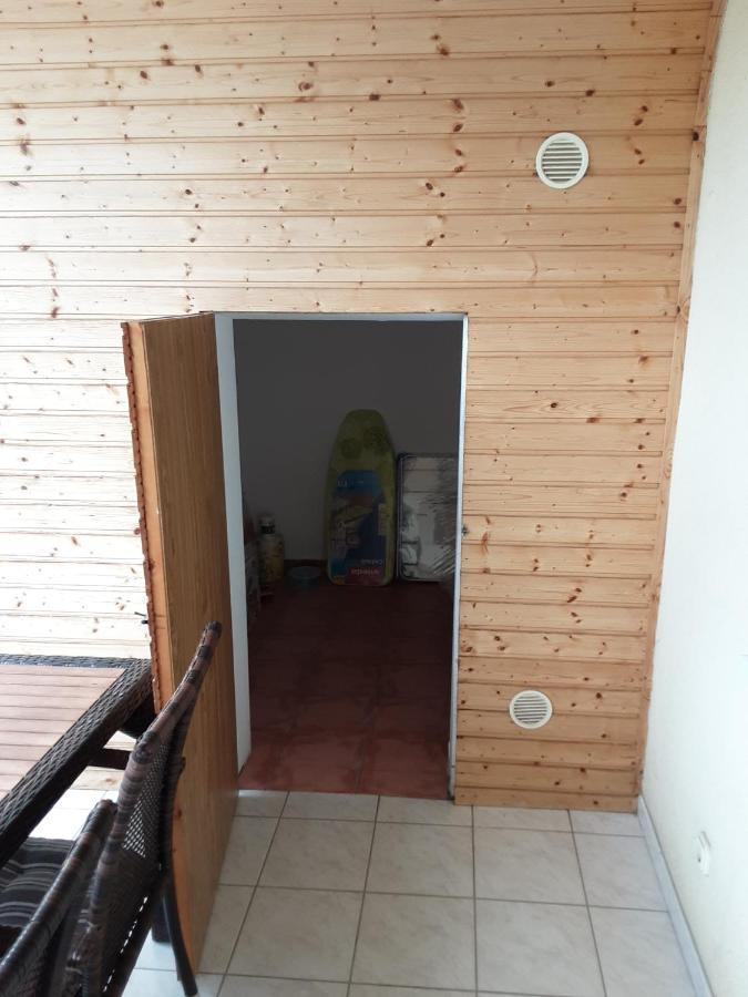 Jozefin Apartman Heviz Exterior photo